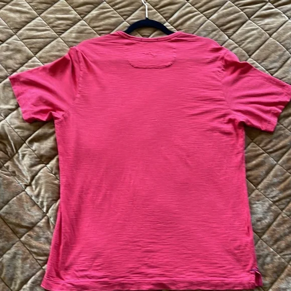 Men’s Tommy Bahama V Neck Tee - Picture 3 of 5